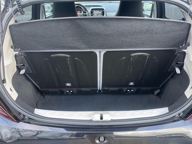 Toyota AYGO 1.0 VVT-i x-joy | Carplay | Licht metalen velgen | Automatische airco | Parkeercamera |