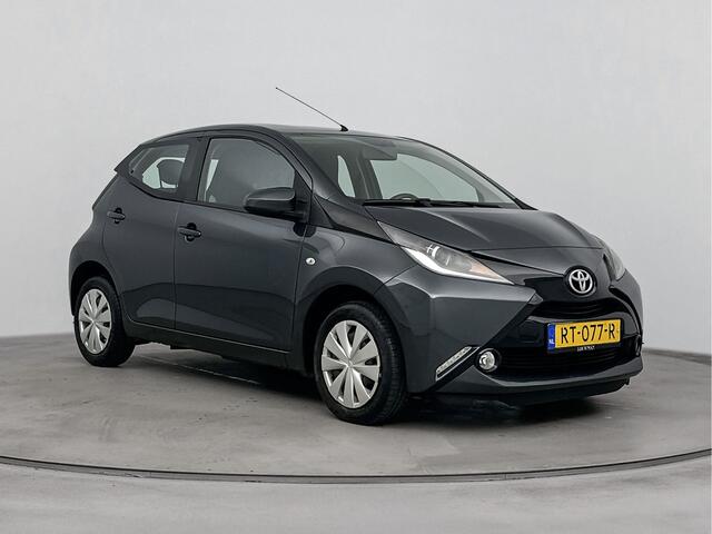 Toyota AYGO 1.0 VVT-i x-play | Cruise Control | Achteruitrijcamera | Apple Carplay/Android Auto