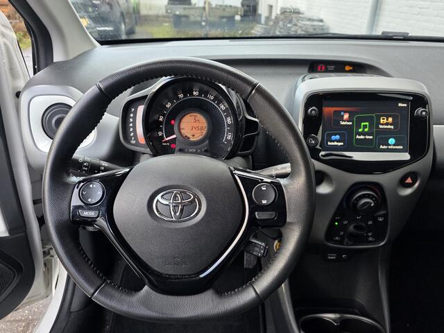 Toyota AYGO 1.0 VVT-i x-play, Camera, Carplay! 31-12-2020! Zondag OPEN!