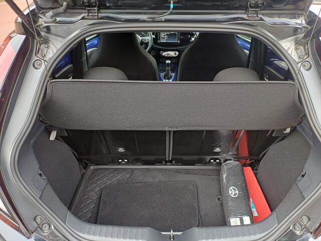 Toyota AYGO X 1.0 Pulse Bitone