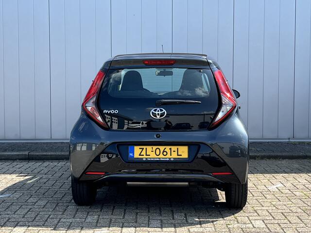 Toyota AYGO 1.0 VVT-i X-Play Cabrio NL Auto Dealer onderhouden Camera
