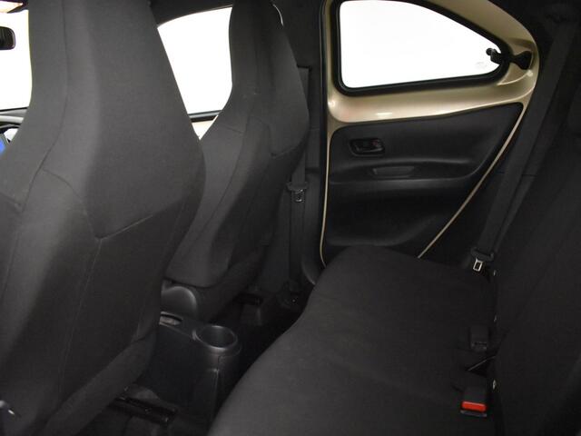 Toyota AYGO X 1.0 VVT-i S-CVT Pulse Bi Tone | Stoelverwarming | Carplay