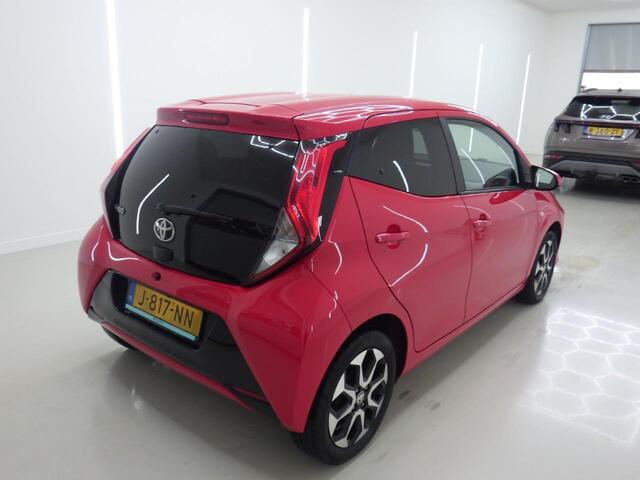 Toyota AYGO 1.0 VVT-i x-joy
