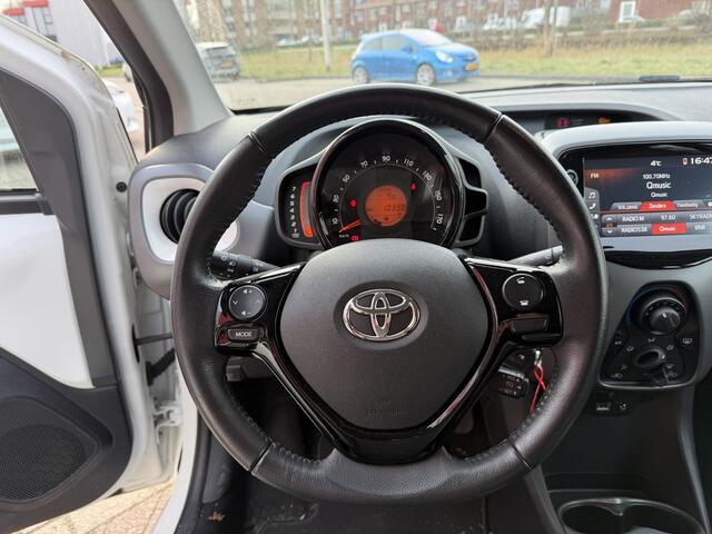 Toyota AYGO 1.0 VVT-i x-play | 1e eigenaar | Lage KM stand