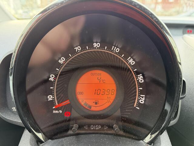 Toyota AYGO 1.0 VVT-i x-play | 1e eigenaar | Lage KM stand