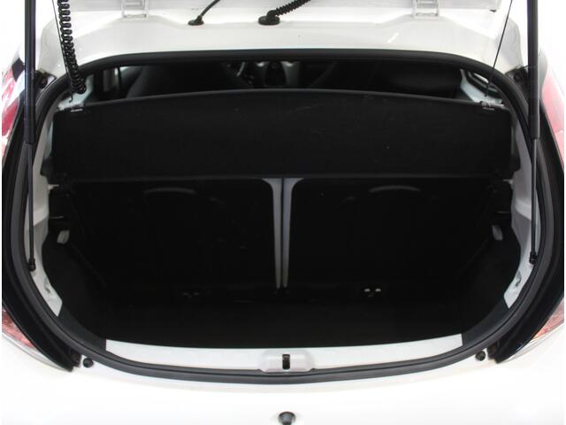 Toyota AYGO 1.0 VVT-i x-play NAVI | AIRCO | CAMERA | ELRM | CV | LED | ISOFIX