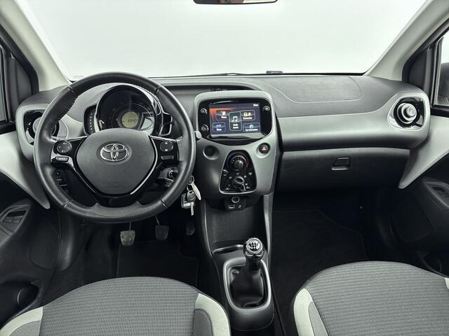 Toyota AYGO 1.0 VVT-i x-play | Car Play
