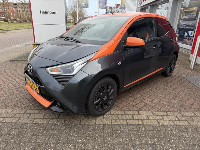 Toyota AYGO 1.0 VVT-i x-JBL | 1e eigenaar | Carplay | Climate Control