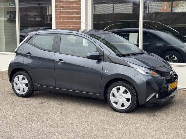 Toyota AYGO 1.0 VVT-i x-play Airco, Cruise Controle, Camera,