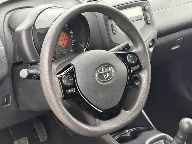Toyota AYGO 1.0 VVT-i x-fun | NAP | NL Auto | Licht metalen velgen | Cruis | Airco | Bluetooth