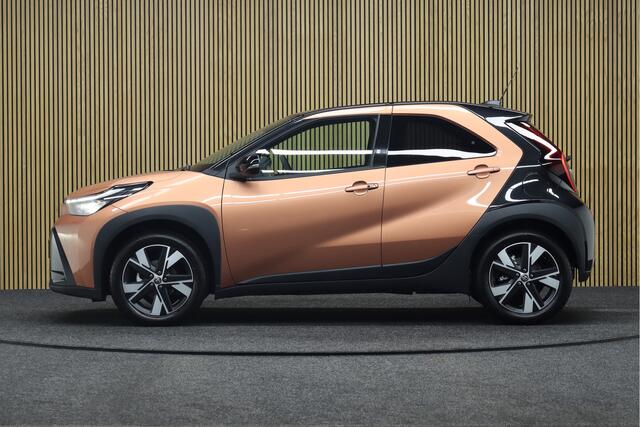 Toyota AYGO X Hybrid 115 pulse Easy Pack | Nieuw uit voorraad leverbaar! | Adaptive-cruise | Camera | Clima | Maps Navigatie | Parkeersensoren | Apple Carplay & Android Auto | Keyless | Stoelverwarming