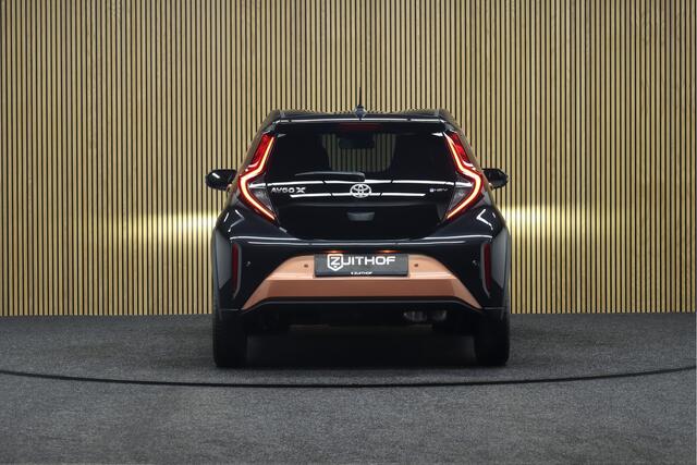 Toyota AYGO X Hybrid 115 pulse Easy Pack | Nieuw uit voorraad leverbaar! | Adaptive-cruise | Camera | Clima | Maps Navigatie | Parkeersensoren | Apple Carplay & Android Auto | Keyless | Stoelverwarming