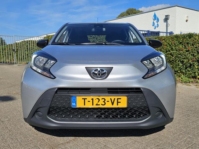 Toyota AYGO X 1.0 VVT-i MT Play, Camera! Carplay! Apk 9-2027! Zondag OPEN!