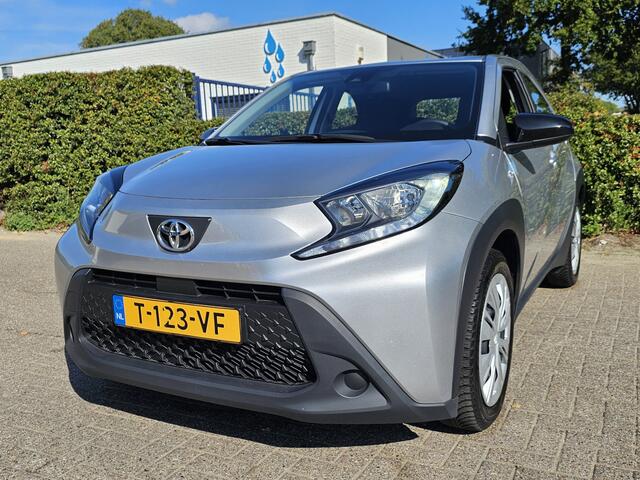 Toyota AYGO X 1.0 VVT-i MT Play, Camera! Carplay! Apk 9-2027! Zondag OPEN!