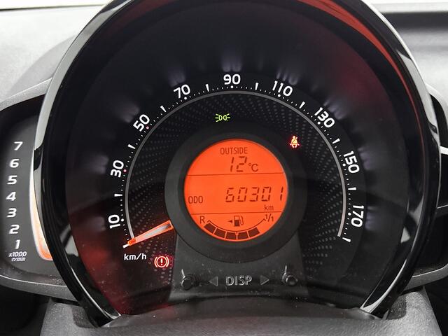 Toyota AYGO 1.0 VVT-i x-play | BTW Voertuig | Achteruitrijcamera |