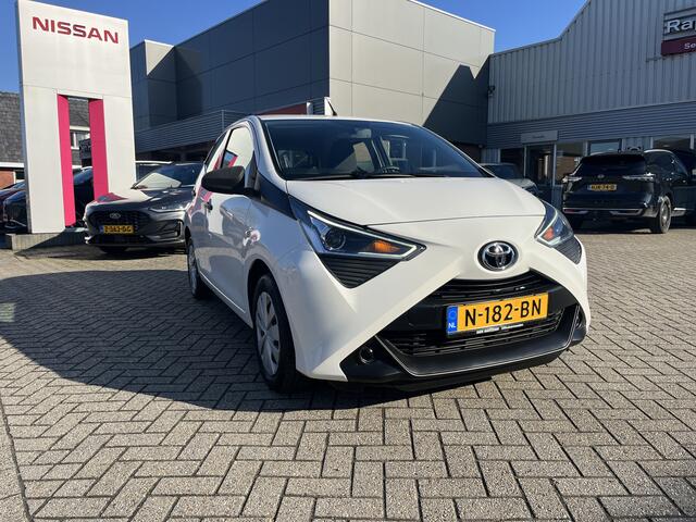 Toyota AYGO 1.0 VVT-i x-fun