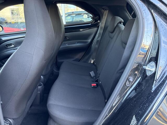 Toyota AYGO X 1.0 VVT-i MT Play **ADAPTIEF CRUISE CONTROL/ PARKEERCAMERA/ AIRCO**