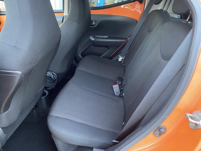 Toyota AYGO 1.0 VVT-i x-cite