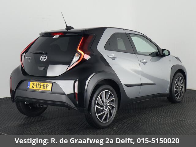 Toyota AYGO X 1.0 VVT-i MT Play Bi-Tone | Apple Carplay & AndroidAUTO | Camera | Privacy Glass |