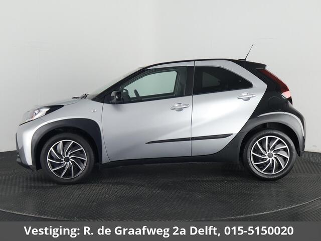 Toyota AYGO X 1.0 VVT-i MT Play Bi-Tone | Apple Carplay & AndroidAUTO | Camera | Privacy Glass |