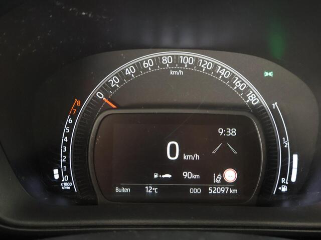 Toyota AYGO X 1.0 VVT-i MT Play Bi-Tone | Apple Carplay & AndroidAUTO | Camera | Privacy Glass |