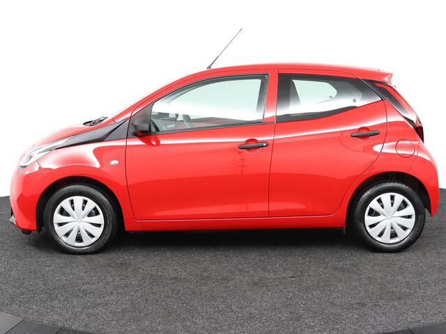 Toyota AYGO 1.0 VVT-i x-fun
