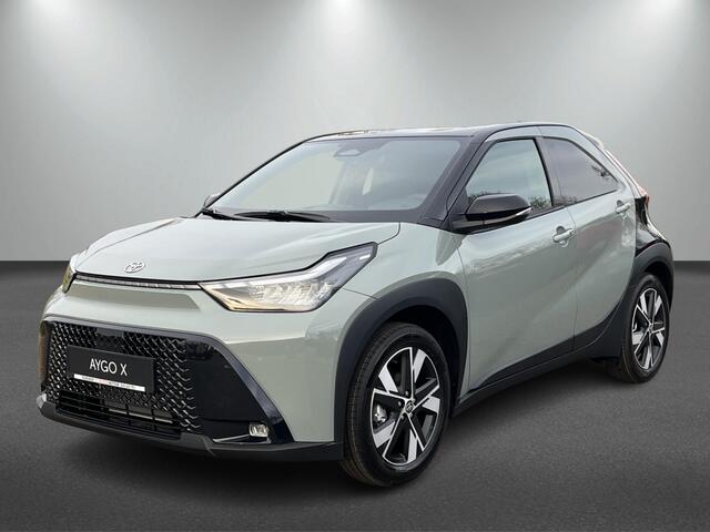 Toyota AYGO X Hybrid 115 Black Edition | Stoelverwarming | Park. Sensoren | AC