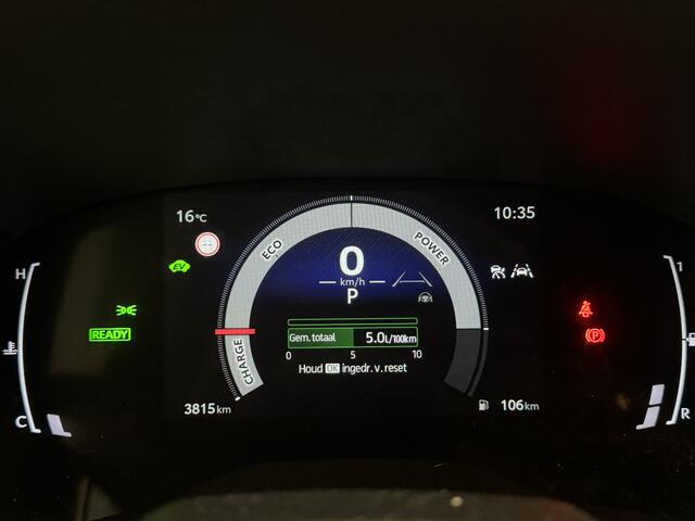 Toyota AYGO X Hybrid 115 GR Sport | JBL Audio | Stoelverwarming | Parkeersensoren rondom |