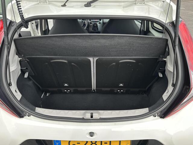 Toyota AYGO 1.0 VVT-i x-play | Apple CarPlay/Android Auto | Achteruitrijcamera| Airco