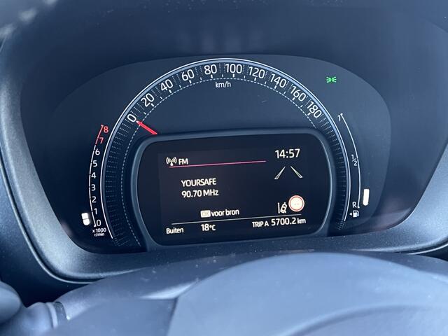 Toyota AYGO X 1.0 VVT-i MT Pulse | Parkeersensoren V+A | Stoelverwarming