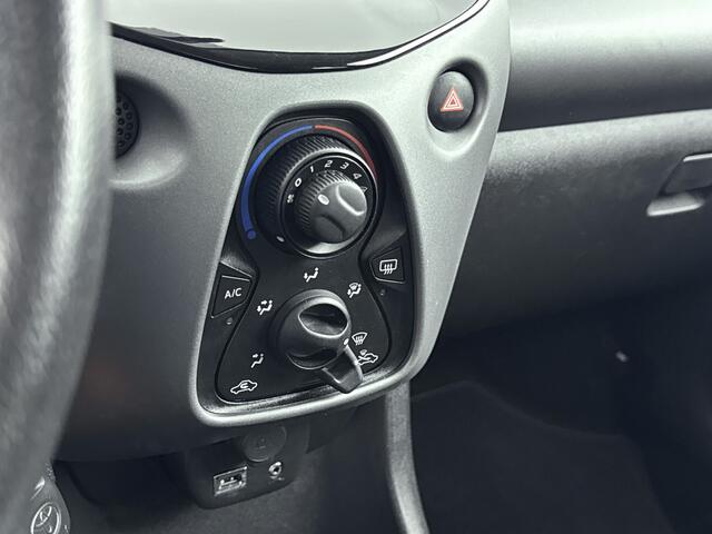 Toyota AYGO 1.0 VVT-i x-play limited 13-02 aangemeld Leseman