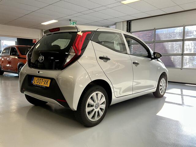 Toyota AYGO 1.0 VVT-i x-fun ** RIJKLAARPRIJS **