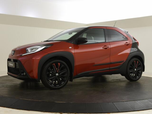 Toyota AYGO X 1.0 VVT-i MT Premium | stoelverwarming | PDC | Half leder |
