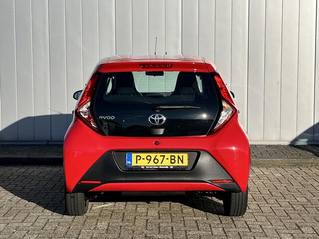 Toyota AYGO 1.0 VVT-i X-Fun NL Auto Airco Bluetooth Radio Elektrische Ramen en Vergrendeling