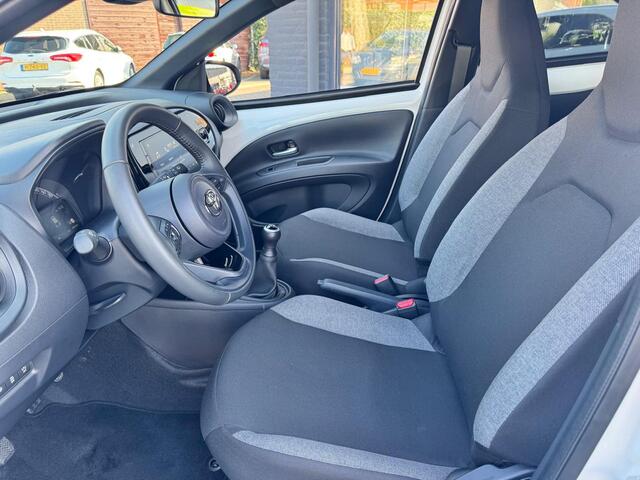 Toyota AYGO X 1.0 VVT-i MT Premium