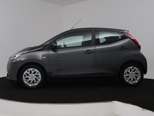 Toyota AYGO 1.0 VVT-i x-play