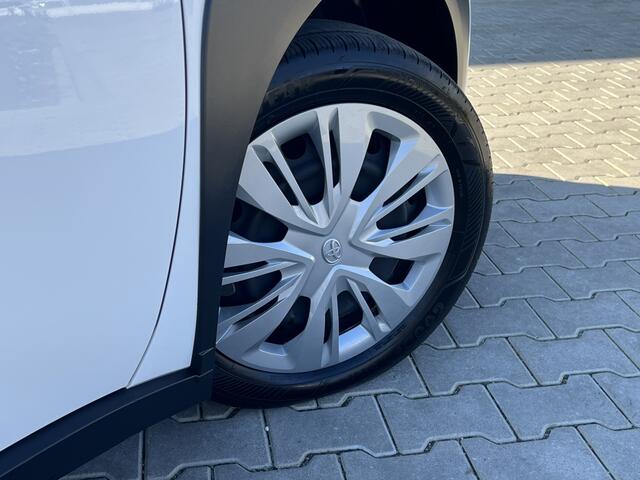 Toyota AYGO X 1.0 VVT-i MT Play | Camera | Adapt Cruise Control