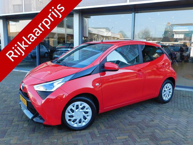 Toyota AYGO 1.0 VVT-i x-play