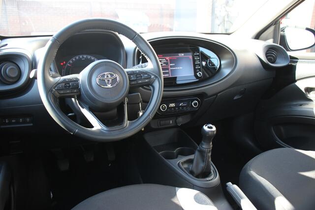 Toyota AYGO X 1.0 VVT-i First | Clima | Cruise | LM Velgen |