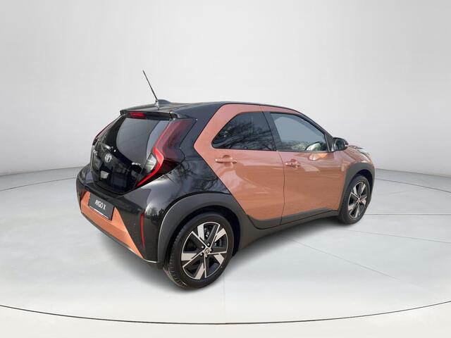 Toyota AYGO X Hybrid 115 envy