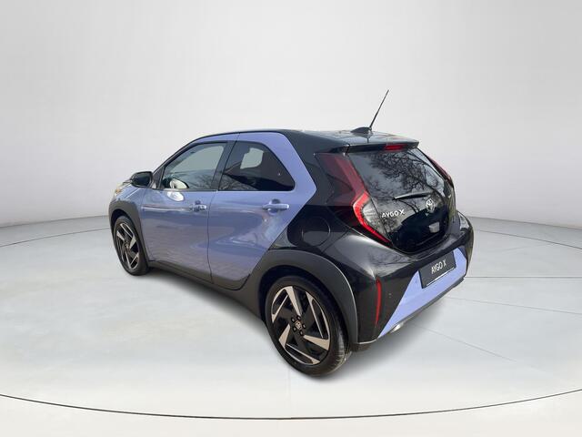 Toyota AYGO X Hybrid 115 envy