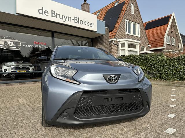 Toyota AYGO X 1.0 VVT-i Play Automaat 1e eigenaar / dealeronderhouden / Apple Carplay / Android Auto / parkeercamera / adaptive cruise control / Toyota 10 jaar garantie programma / Toyota Pechhulppas / rijklaarprijs