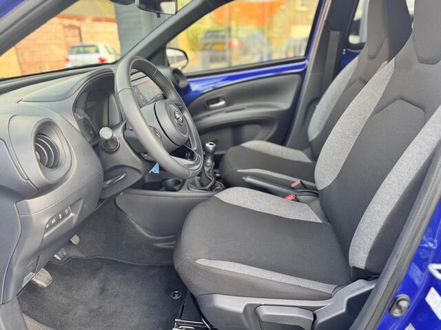 Toyota AYGO X 1.0 VVT-i MT Premium