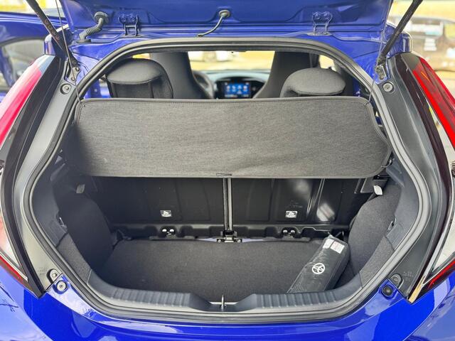 Toyota AYGO X 1.0 VVT-i MT Premium