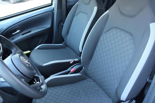 Toyota AYGO X 1.0 VVT-i MT Business TWO-TONE 14DKM, 2025, CAMERA, STOELVERW.