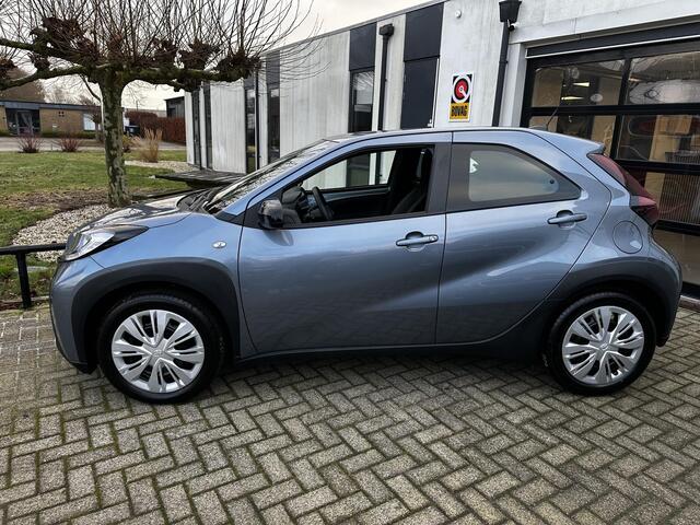 Toyota AYGO X 1.0 VVT-i MT Play Camera, Carplay, Cruise
