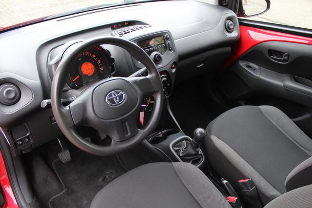 Toyota AYGO 1.0 VVT-i x-now | Rijklaar | 5-deurs | Airco | Audio | El.Pakket