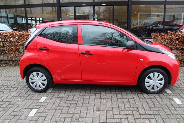 Toyota AYGO 1.0 VVT-i x-now | Rijklaar | 5-deurs | Airco | Audio | El.Pakket