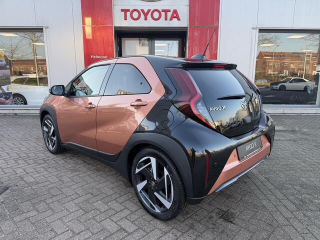 Toyota AYGO X Hybrid 115 envy NEW