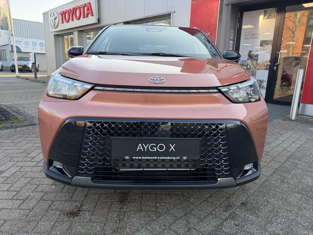 Toyota AYGO X Hybrid 115 envy NEW